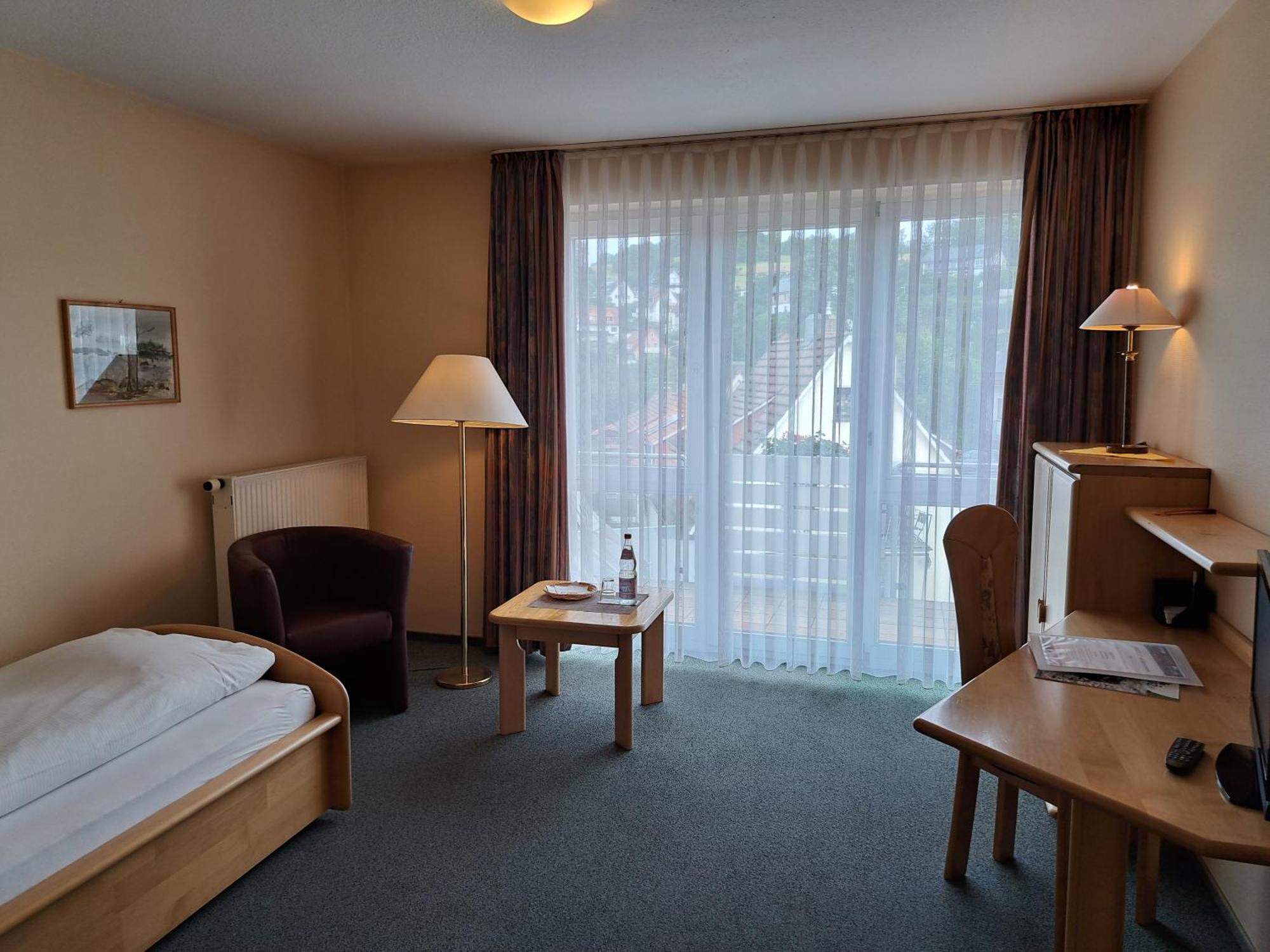 Hotel Heikenberg Бад Лаутерберг Екстериор снимка