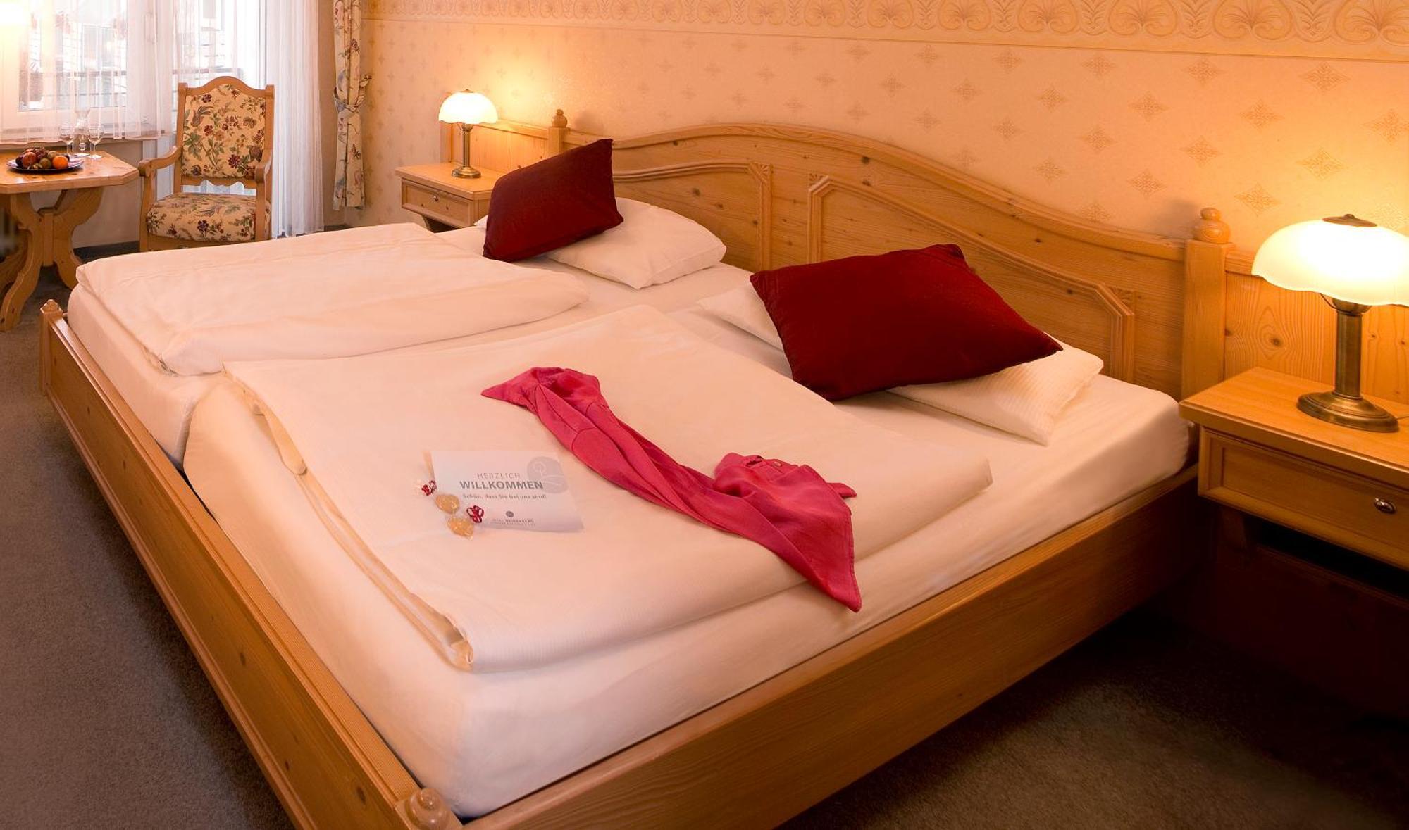 Hotel Heikenberg Бад Лаутерберг Екстериор снимка