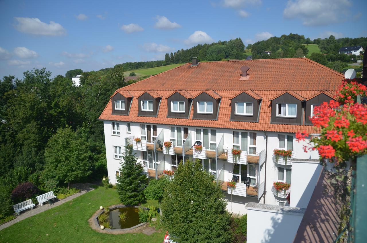 Hotel Heikenberg Бад Лаутерберг Екстериор снимка